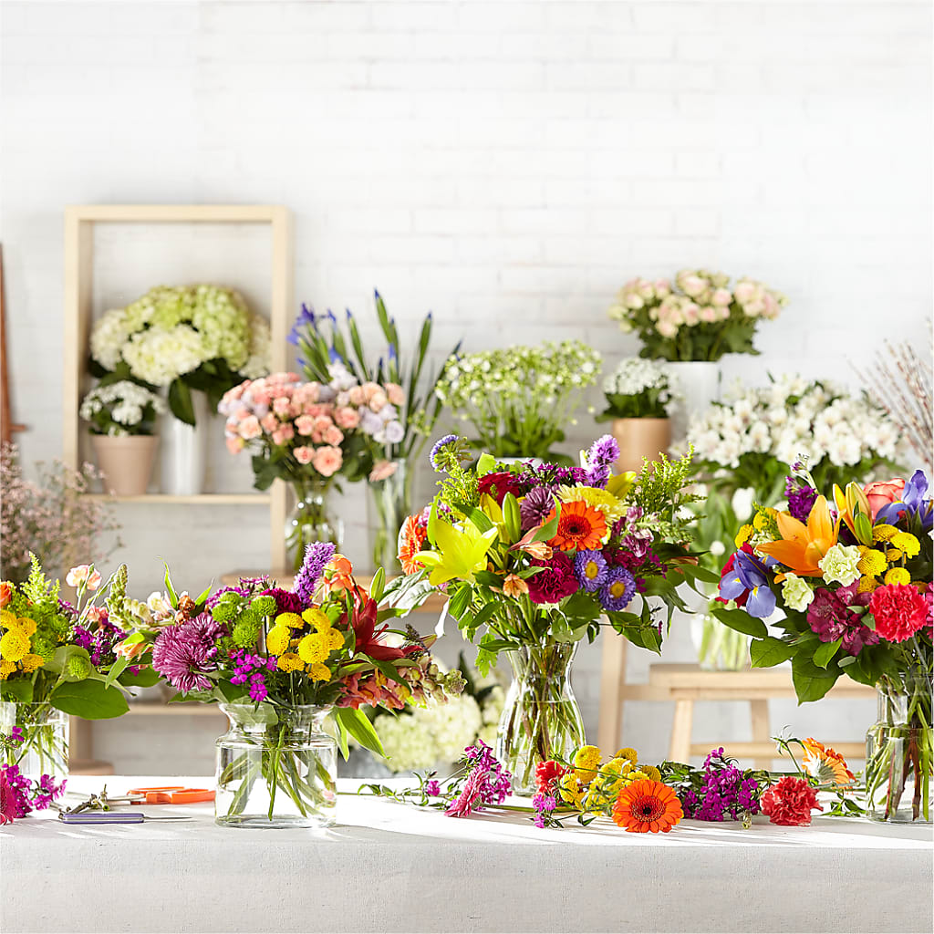Bold & Bright – A Florist Original – Flowers In The 419, Toledo OH