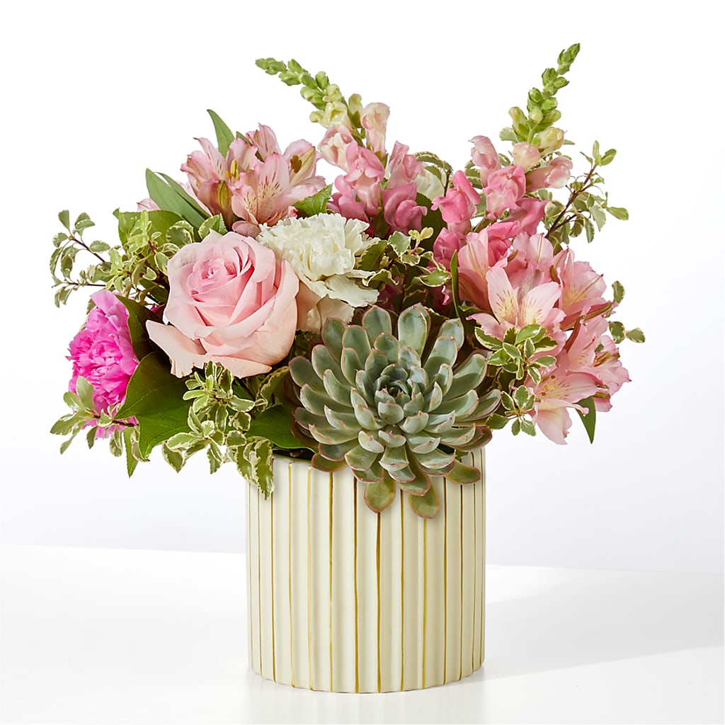 Magenta Musings Bouquet – Flowers In The 419, Toledo OH