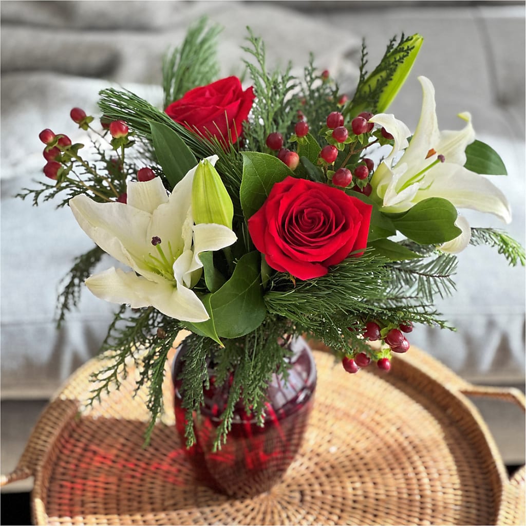 Evergreen Delight Bouquet – Flowers In The 419, Toledo OH