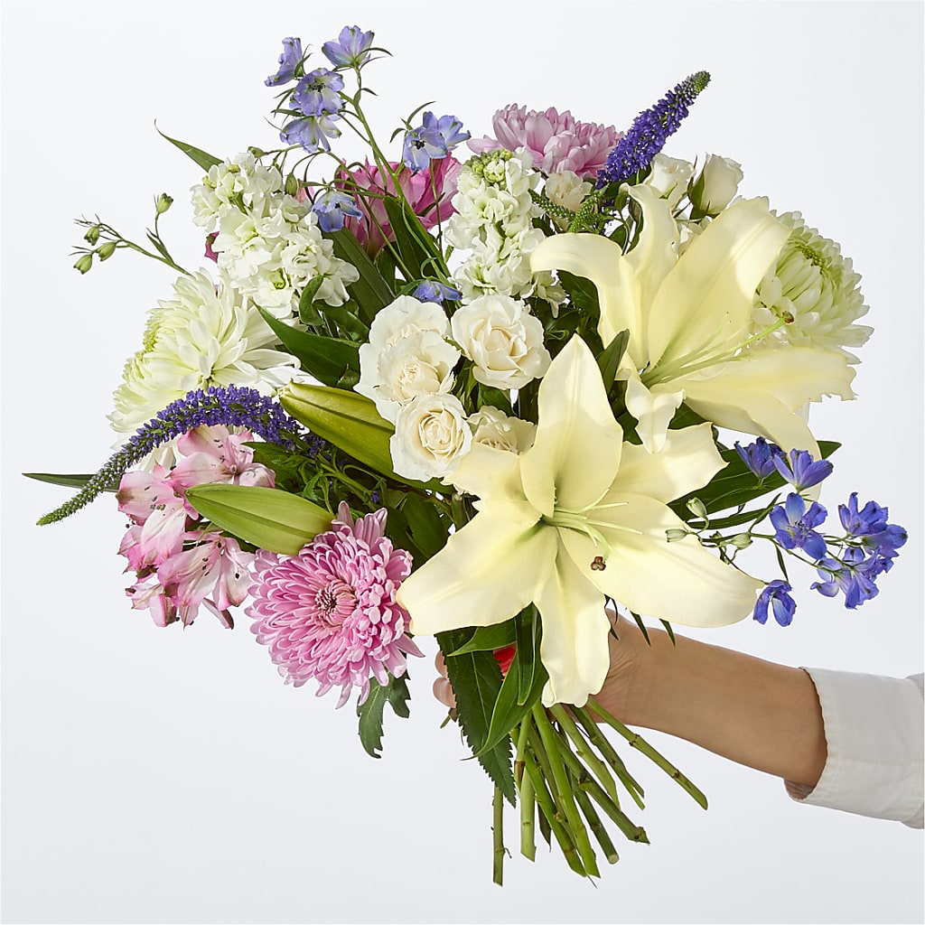 Winter Celebration Bouquet –  Flowers In The 419, Toledo OH