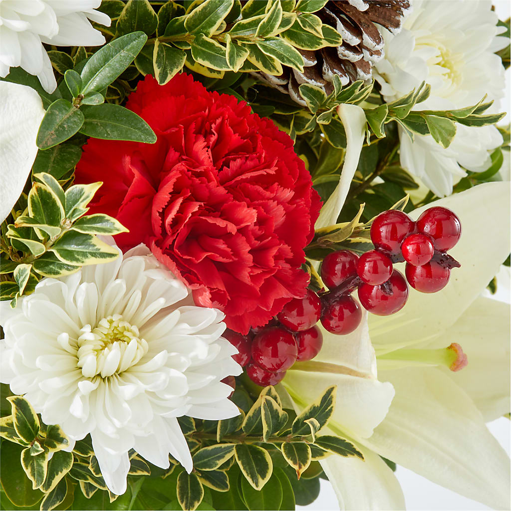 Festive Moments Tree –  Flowers In The 419, Toledo OH
